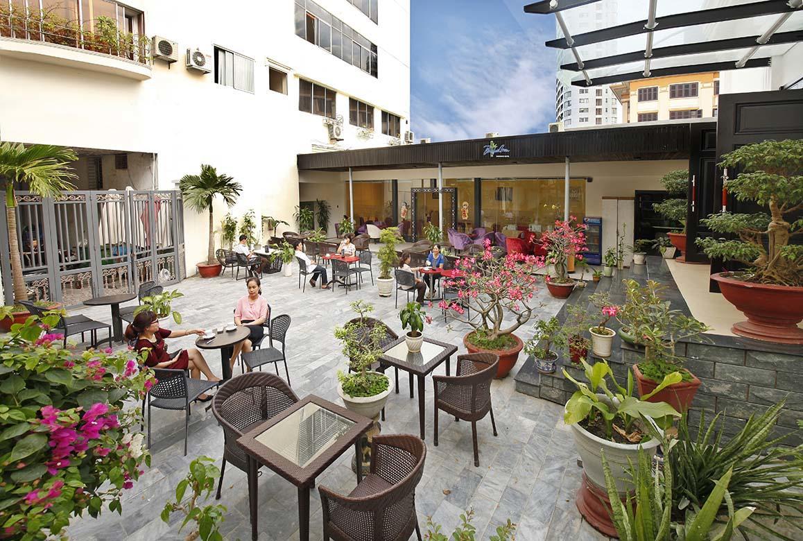 Bamboo Green Riverside Hotel Дананг Екстериор снимка